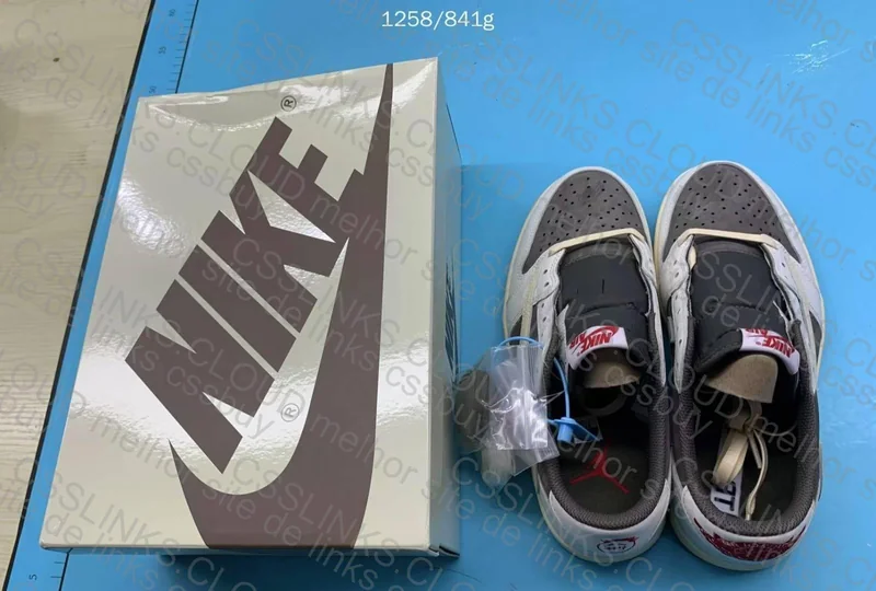 Jordan x Travis Scott Reverse Mocha 5