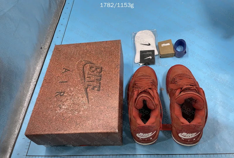 Jordan4 Brick by brick