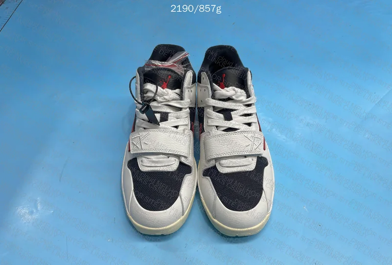 Jumpman Travis university red