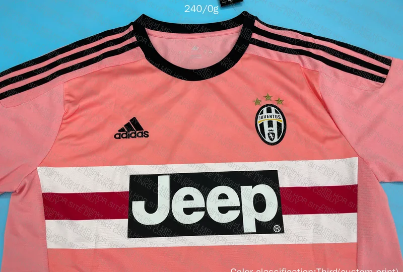 Juventus Retro 2015-2016 3