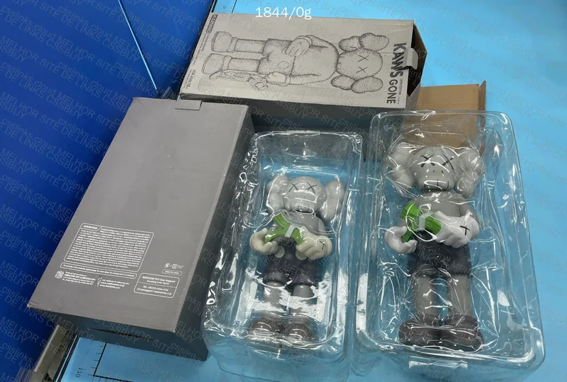 Kaws- blind box