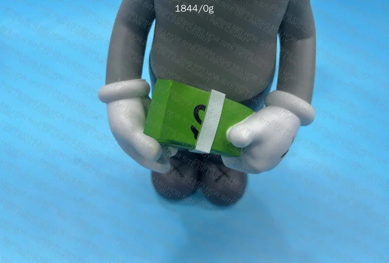 Kaws- blind box 7