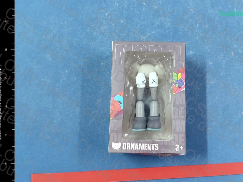 Kaws chorando 11cm