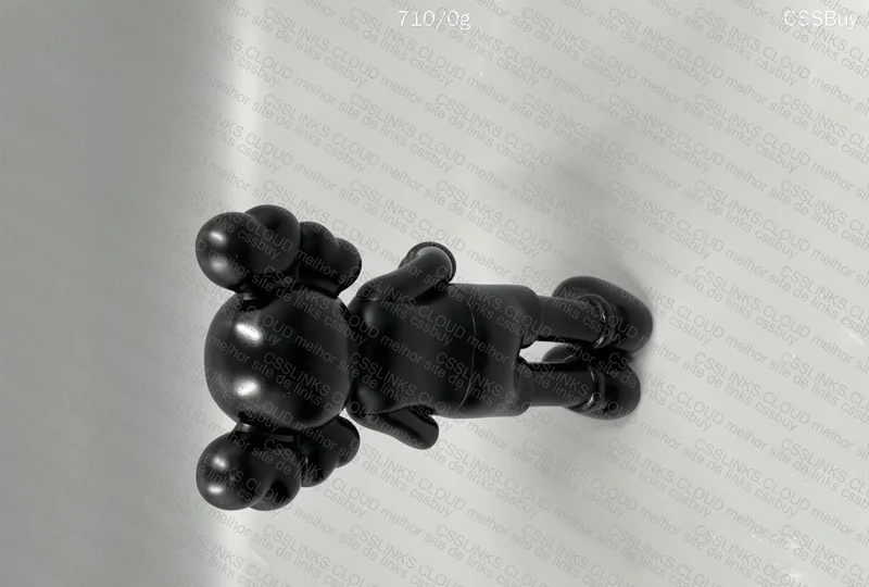 Kaws Counting Money 4