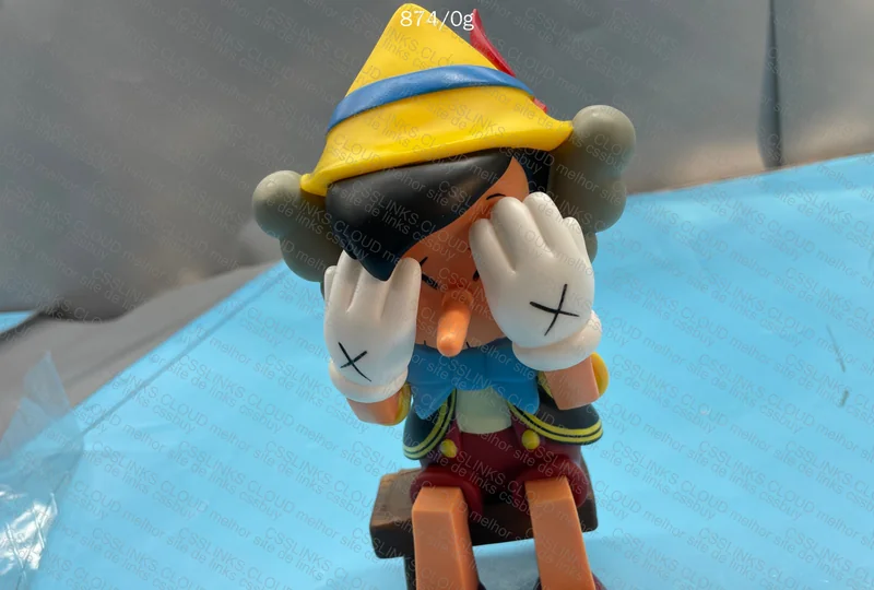 Kaws Pinocchio and Cricket 4