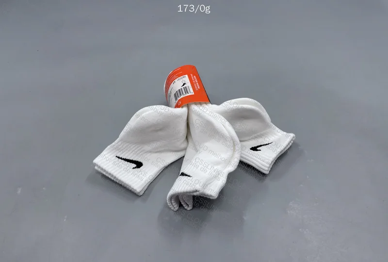 Kit 3 White Nike Socks 3