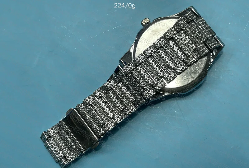 Kit with Chain + Bracelet + Studded Watch 4