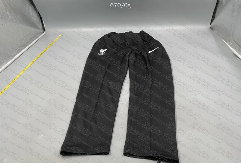 Liverpool Training Kit 6