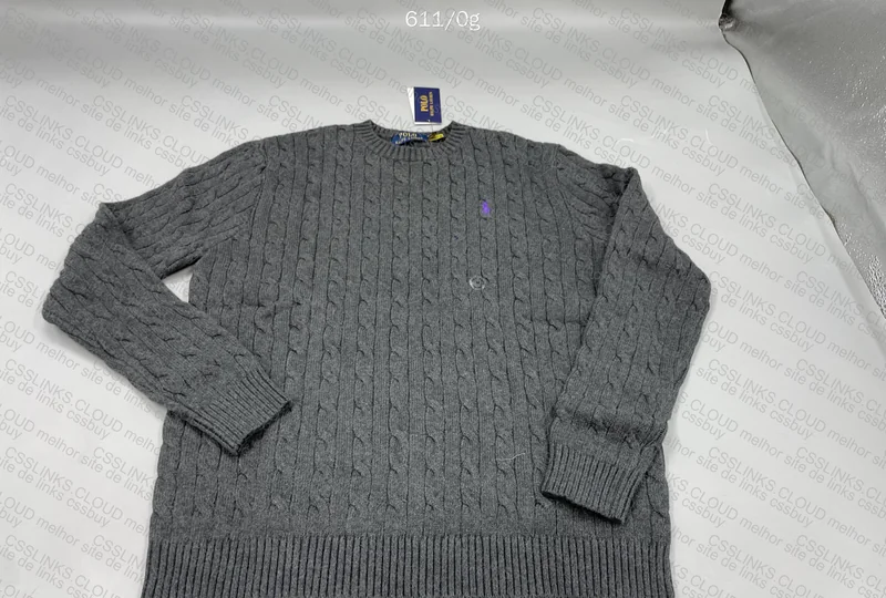 Essentials Kit - TNF Shirt - Polo Sweater 7