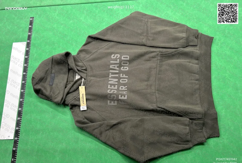 Essentials Sweatshirt Kit 2