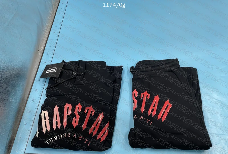 TrapStar Kit (Black and Red)