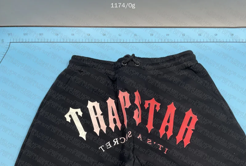 TrapStar Kit (Black and Red) 4