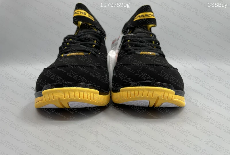 Kobe Nike Air Zoom Huarache 2K4 2