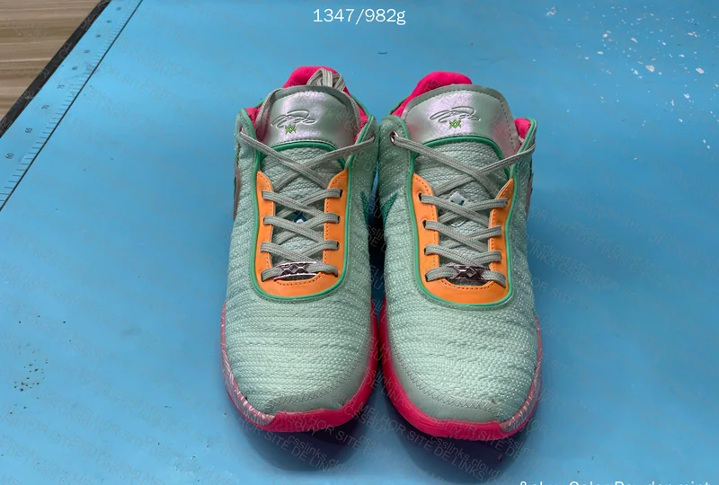 Lebron XX "Time Machine" 3