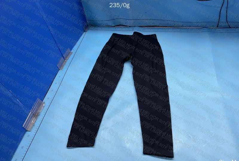 Black Women's Legging 2