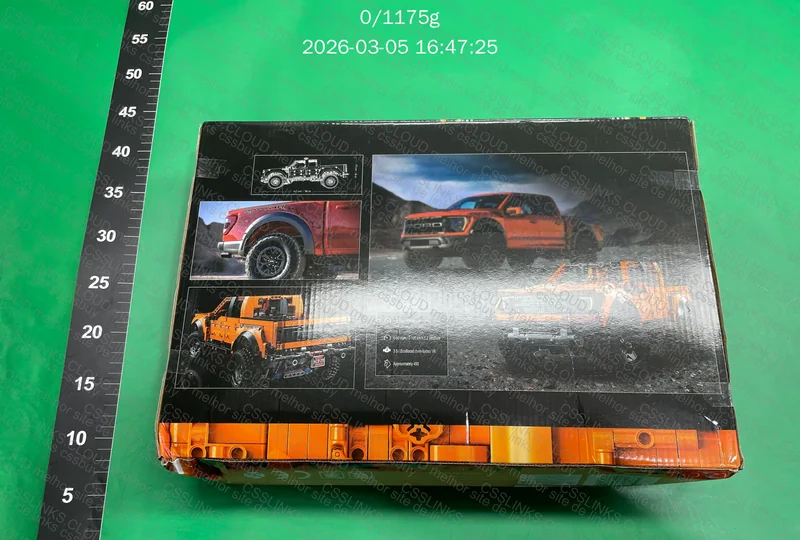Lego Ford Raptor 3