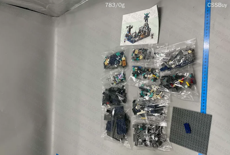 Lego Warden Minecraft