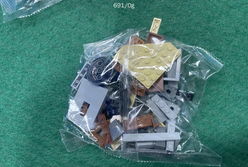 Harry Potter Hagrid's Cabin LEGO 3