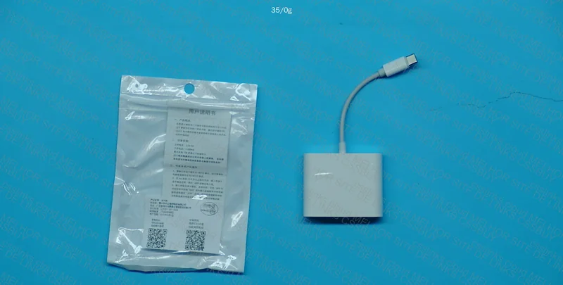 SD and MicroSD Card Reader 3