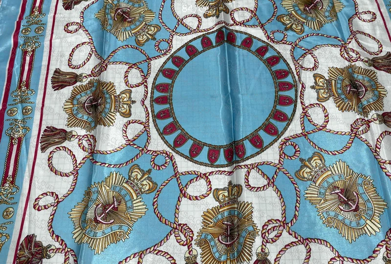 Veigh Handkerchief 2