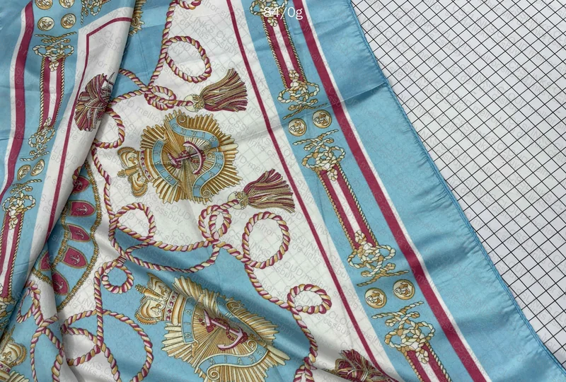 Veigh Handkerchief 3