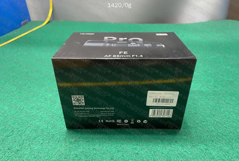 Viltrox PRO 85mm 1.4 Lens (Sealed) 4