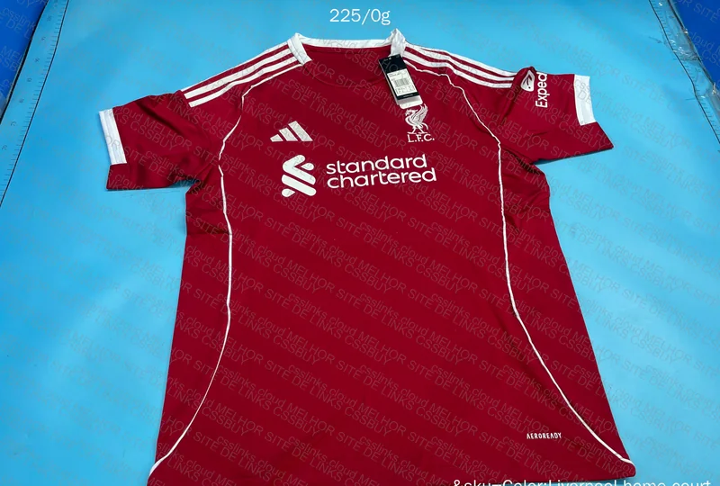 Liverpool 25-26 Fan Version XL 4