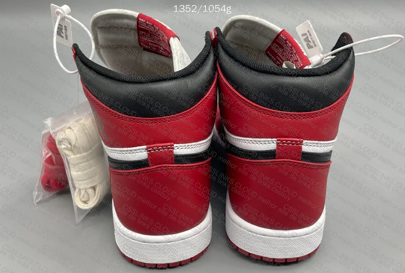 LJR - Air Jordan 1 High - Chicago (2015) 4