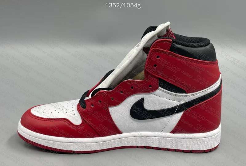 LJR - Air Jordan 1 High - Chicago (2015) 6