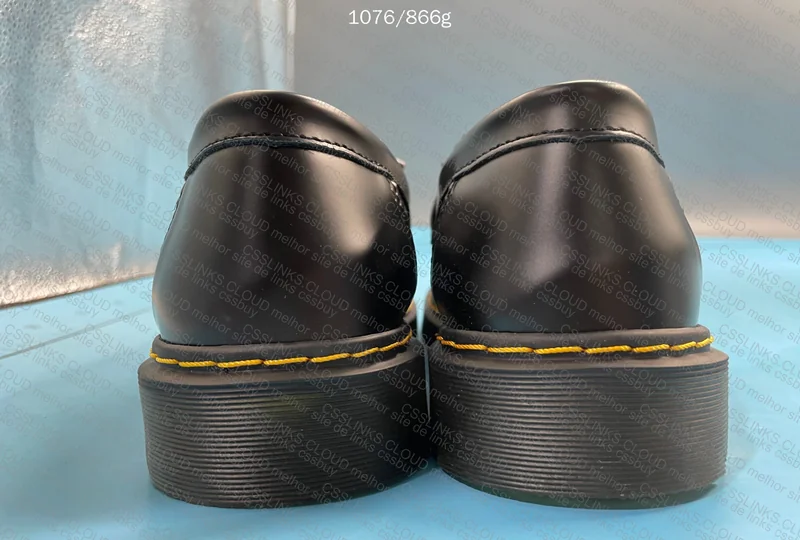 LOAFER DR. MARTENS 3