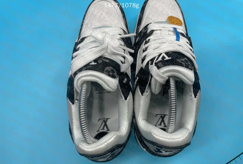 Louis Vuitton Trainer Black and White 3