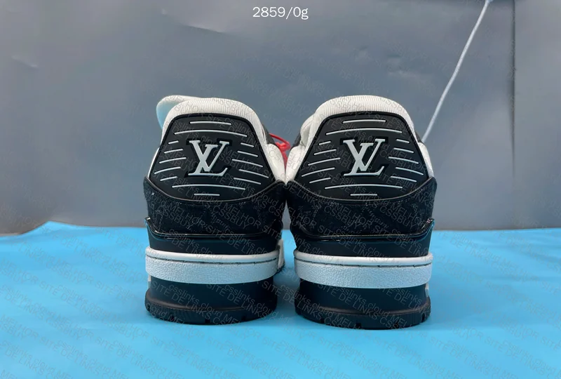 Louis Vuitton Trainer Black and White 2