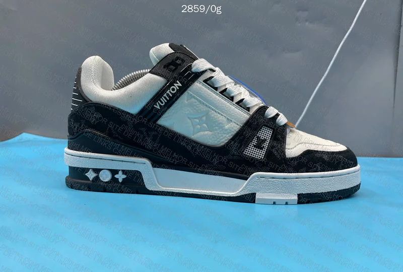 Louis Vuitton Trainer Black and White 6