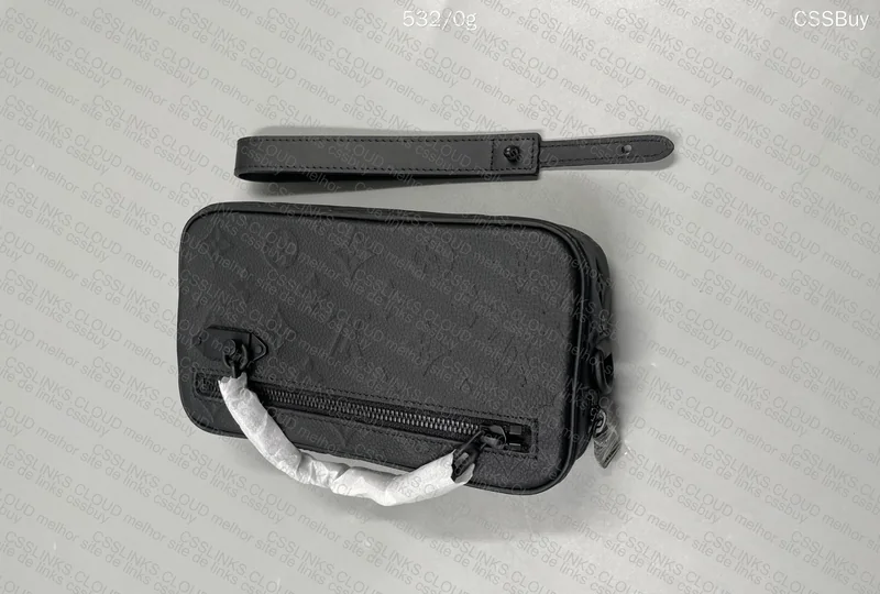 Louis Vuitton bag (LV) 2