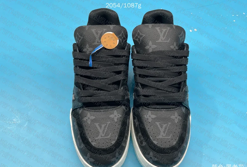 Louis Vuitton LV - Black Monogram 6