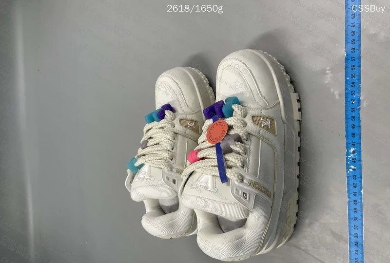 LOUIS VUITTON LV TRAINER MAXI WHITE