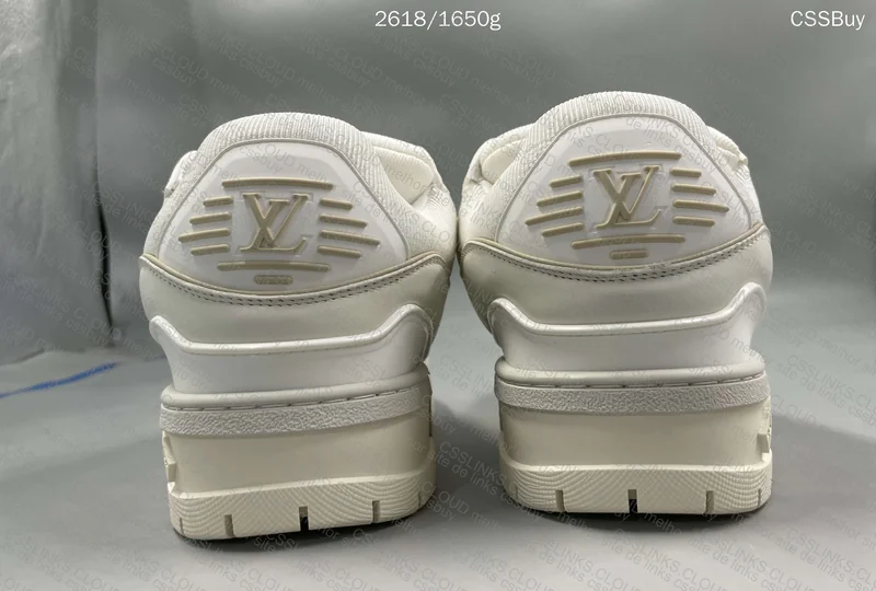 LOUIS VUITTON LV TRAINER MAXI WHITE 3