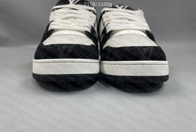 Louis Vuitton Trainer 2