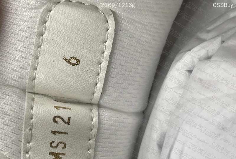 Louis Vuitton Trainer Black and White Denim - Jelly 8