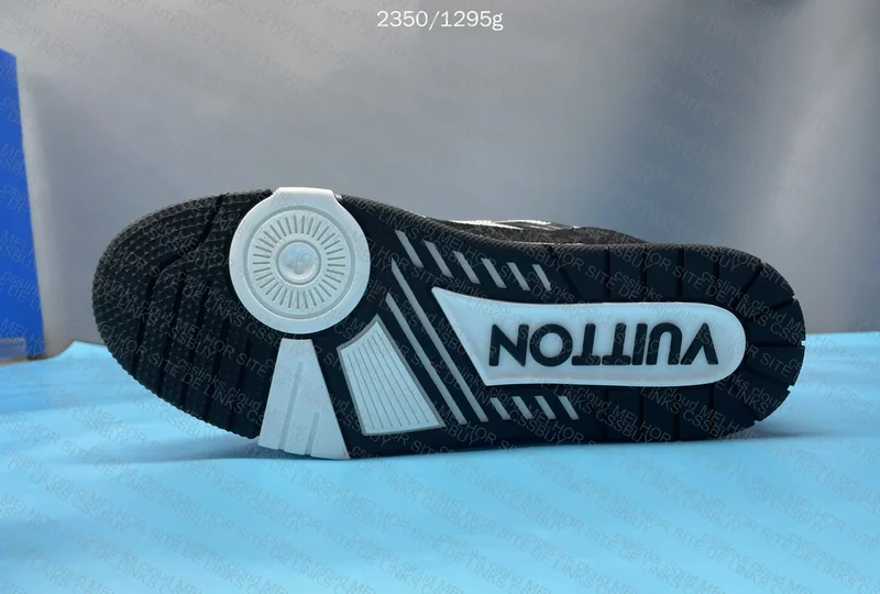 Louis Vuitton Trainer Black - (Jelly V2)