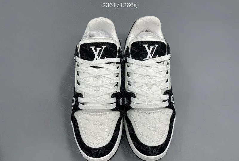 LOUIS VUITTON TRAINER - LV