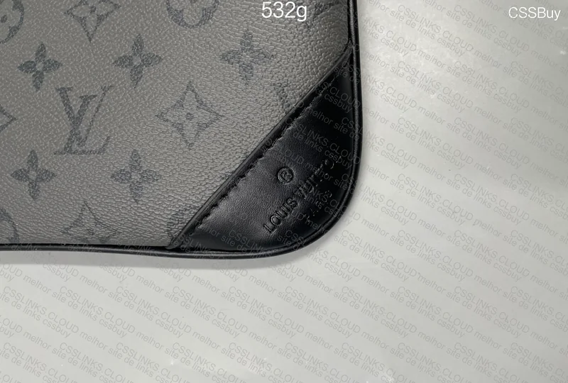Louis Vuitton Trio Messenger 2