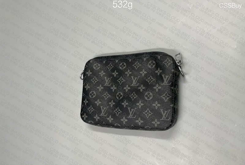Louis Vuitton Trio Messenger 9