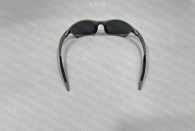 lupa oakley 4