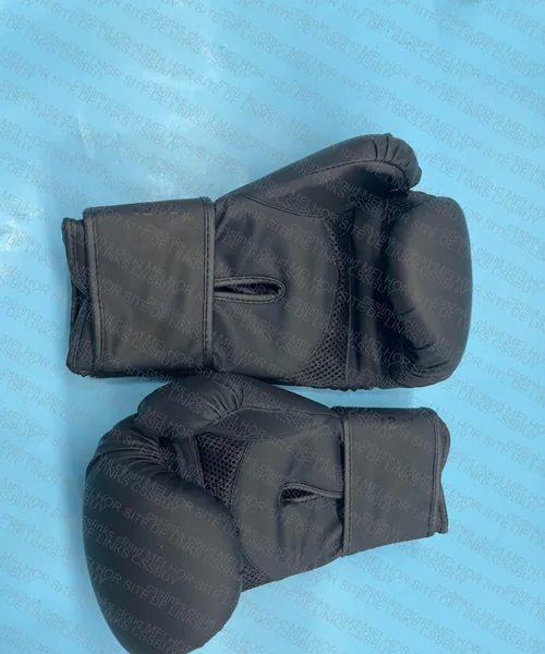 Venum Boxing Glove 2