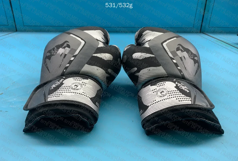 Venum 14oz Boxing Glove