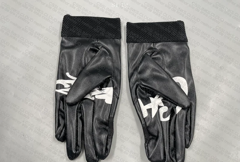 Corteiz Leather Glove 4