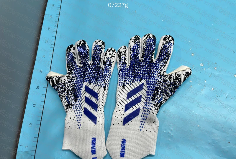 Goalkeeper Glove 2