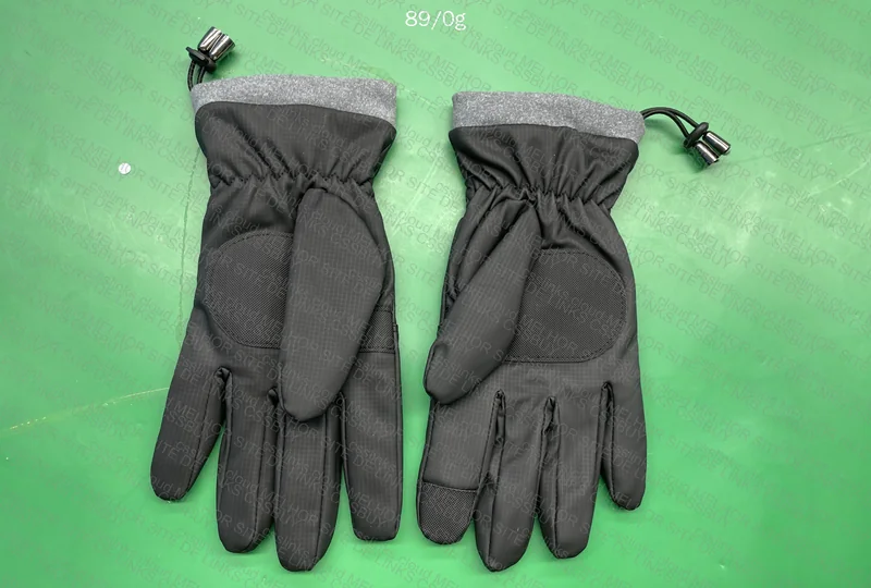 The North Face Snow Glove 3