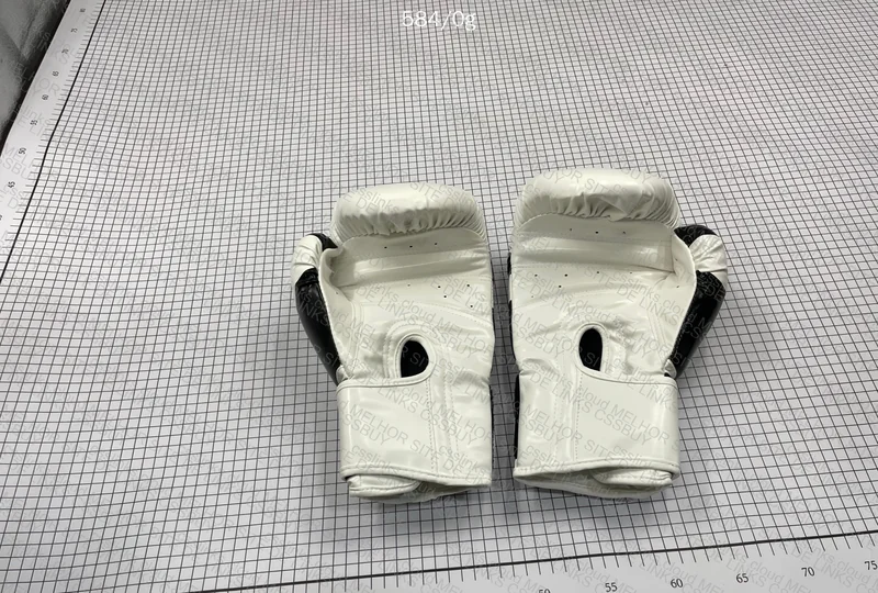 Venum Muay Thai 14oz Glove